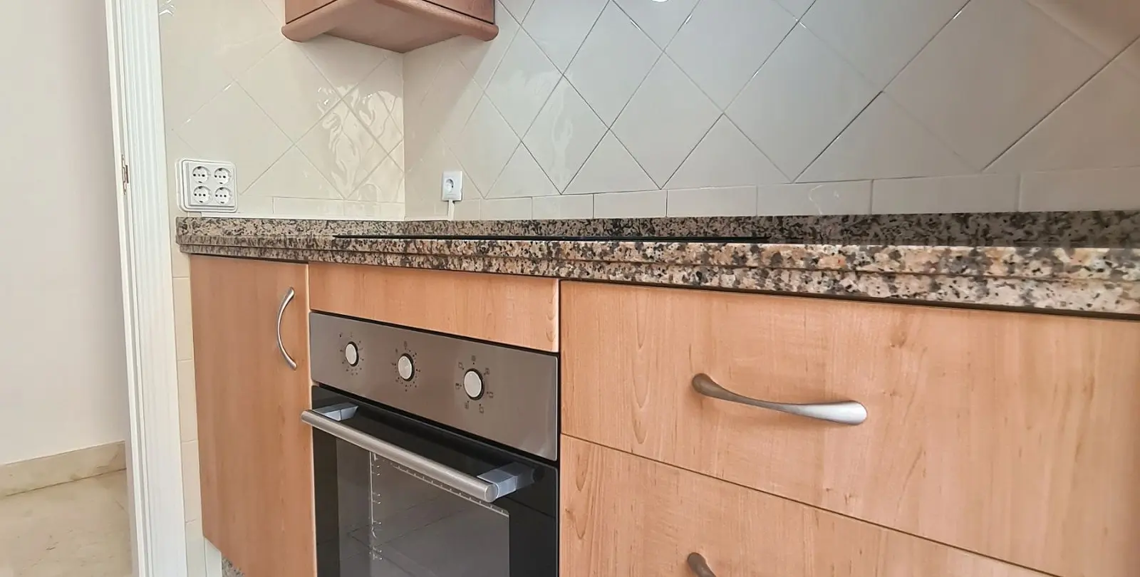 Venta de apartamento en planta media en Elviria 33