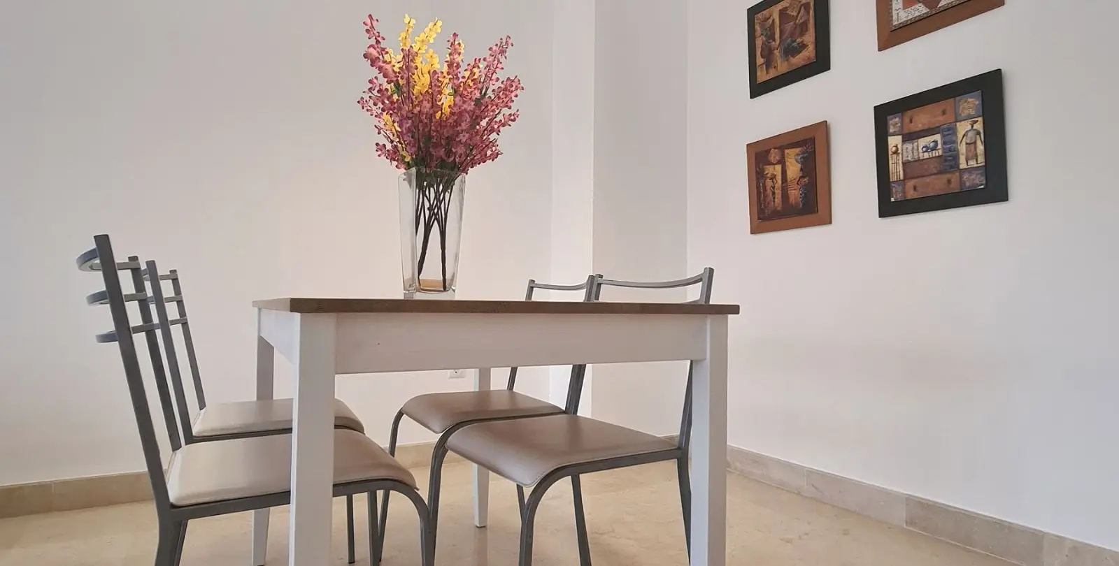 Venta de apartamento en planta media en Elviria 41