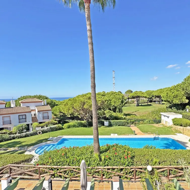 Sale of townhouse in Cabopino