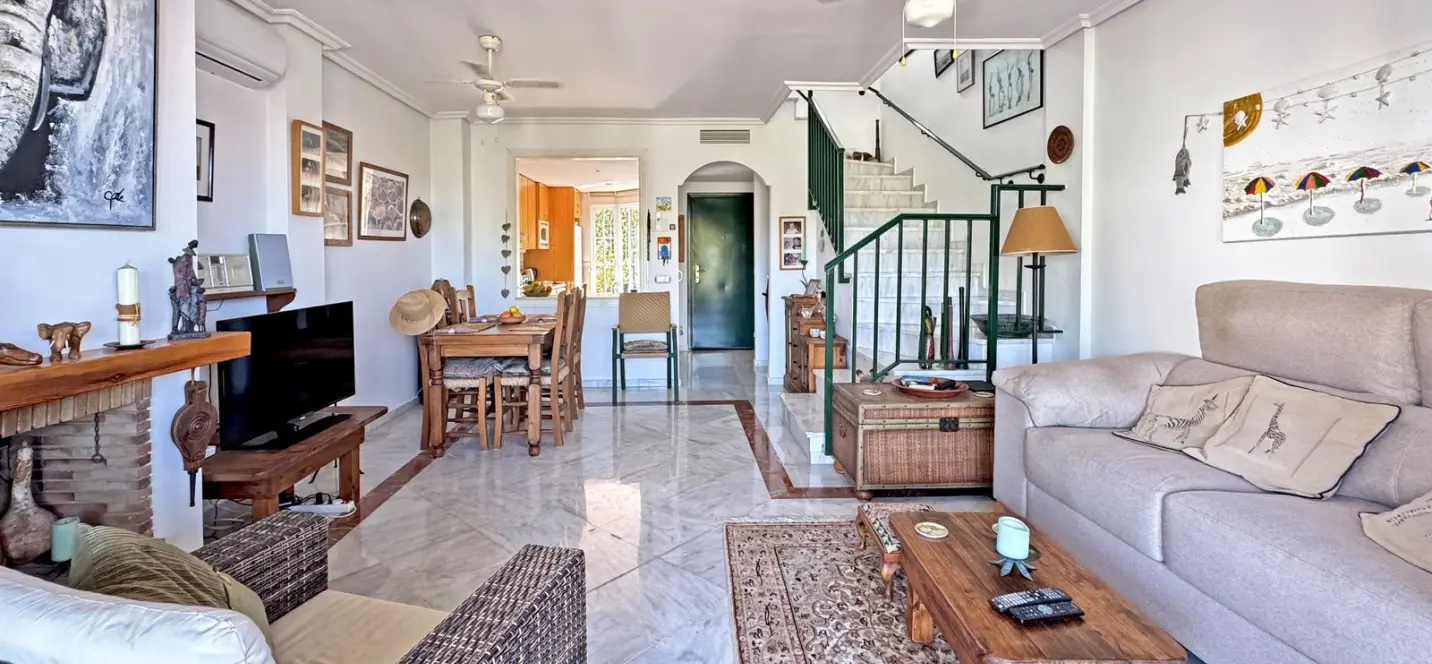 Sale of townhouse in Cabopino 2
