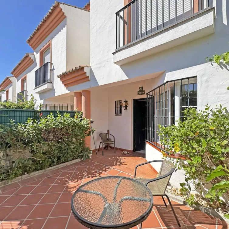 Sale of townhouse in Cabopino