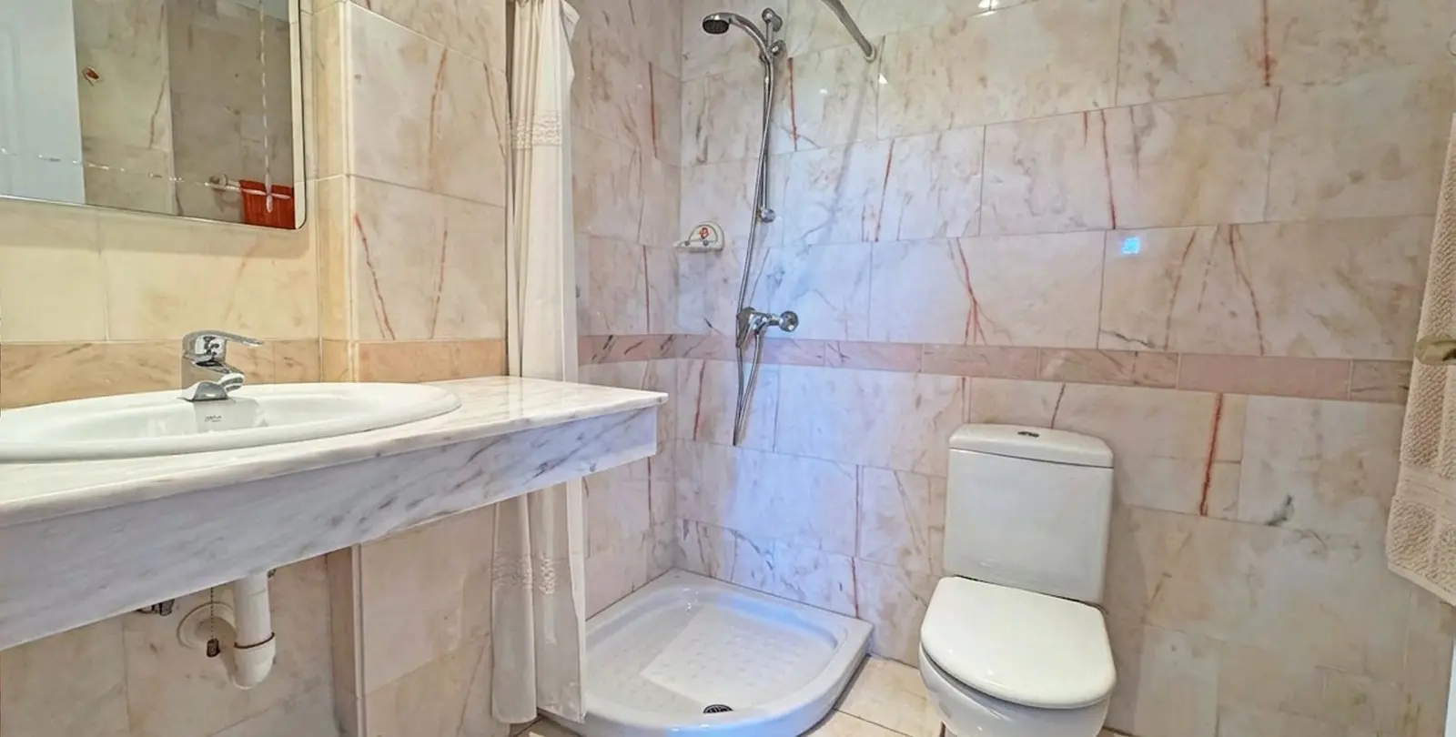 Sale of townhouse in Cabopino 29
