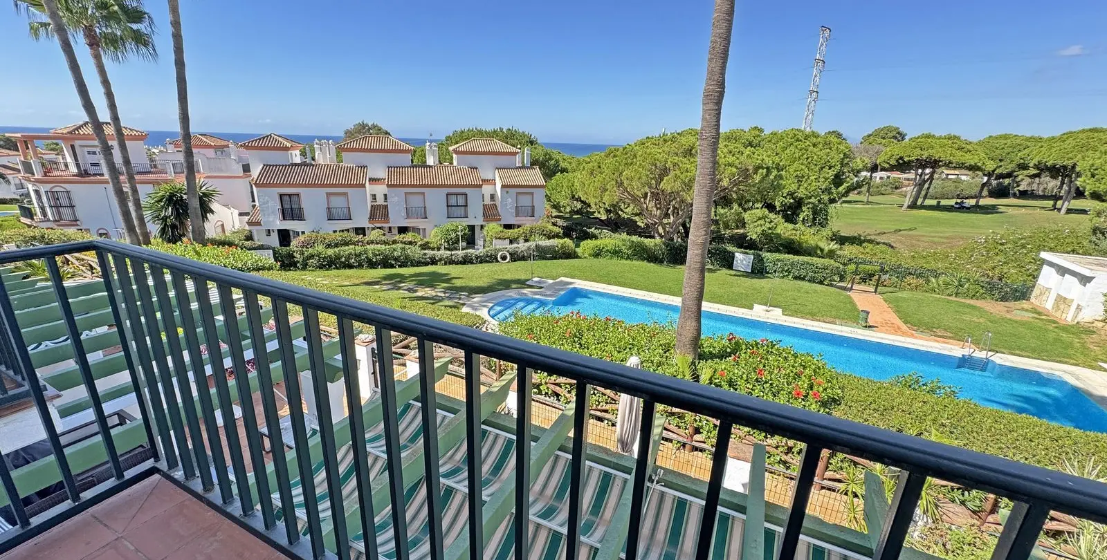 Sale of townhouse in Cabopino 30