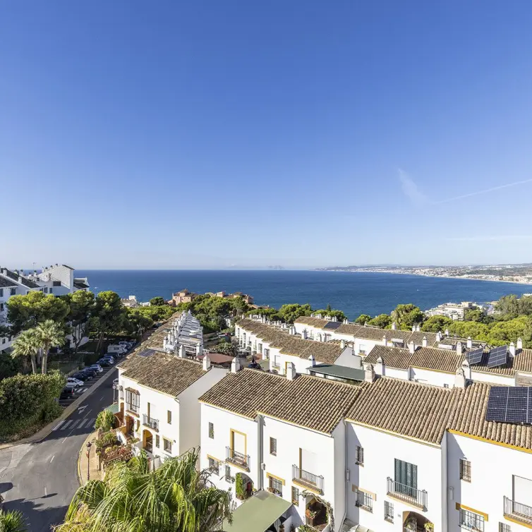Venta de ático en Estepona