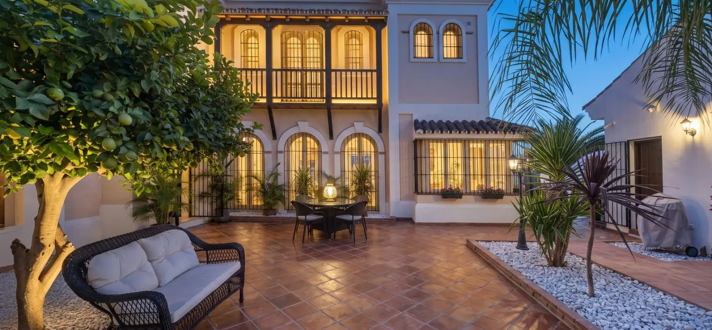 Sale of detached villa in Mijas Golf 3