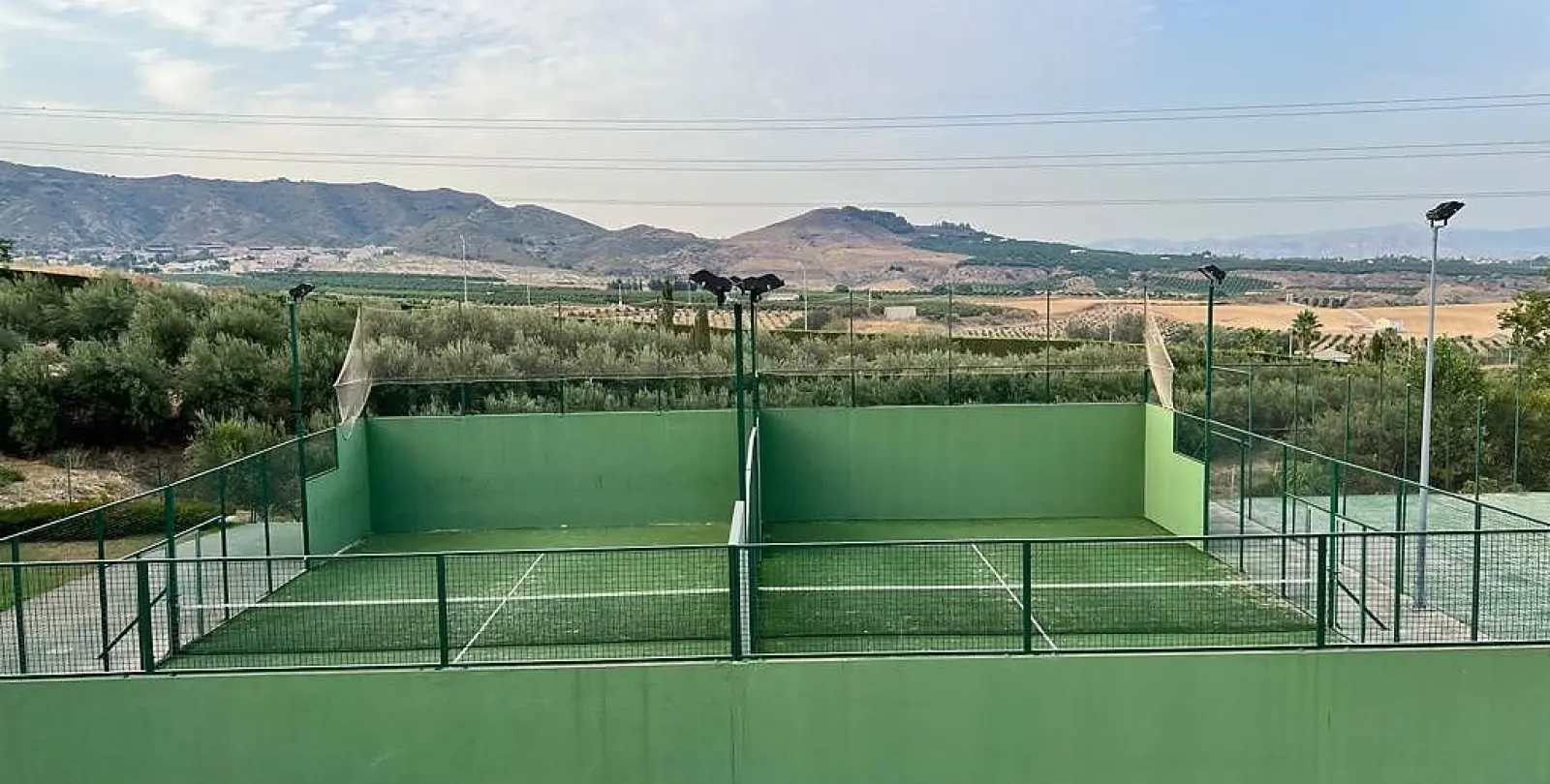 Sale of middle floor apartment in Alhaurín de la Torre 4