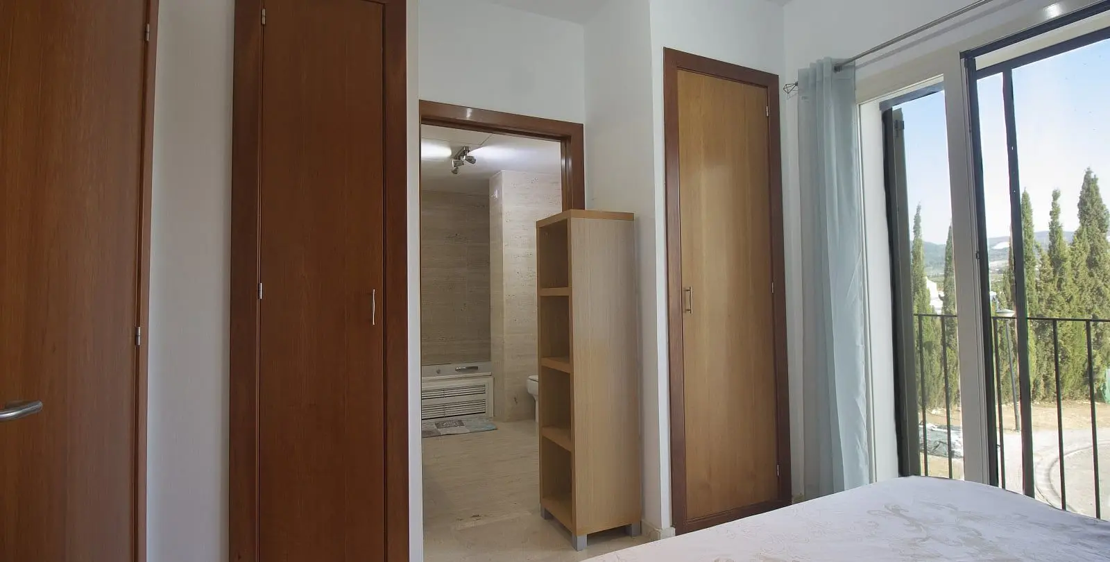 Sale of middle floor apartment in Alhaurín de la Torre 18