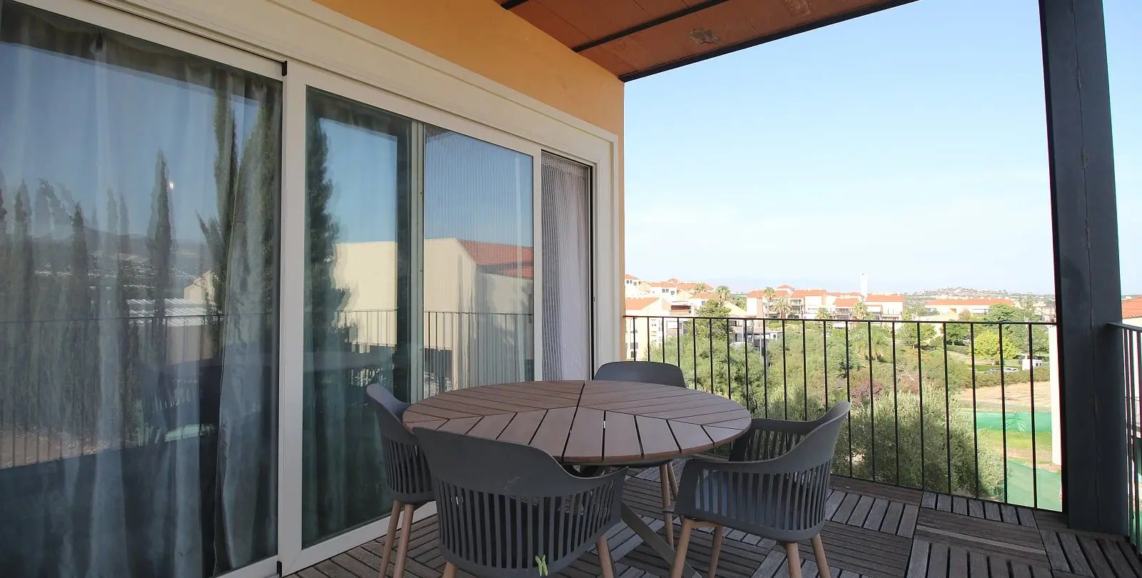 Sale of middle floor apartment in Alhaurín de la Torre 20