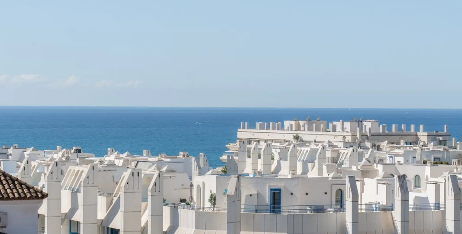 Venta de apartamento en planta media en Marbella 17