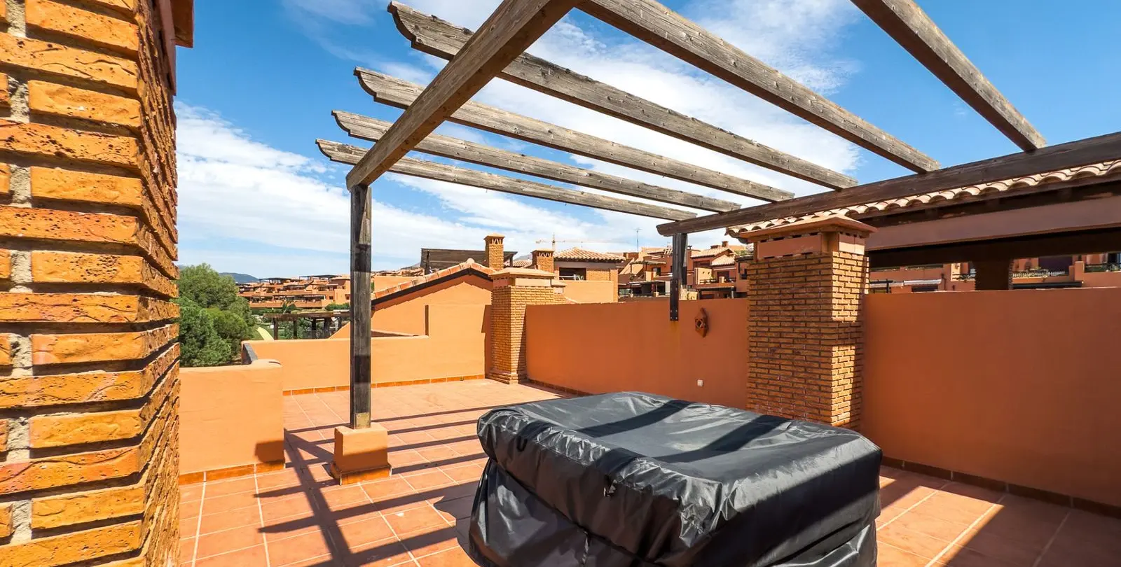 Продажа пентхауса в Casares 32