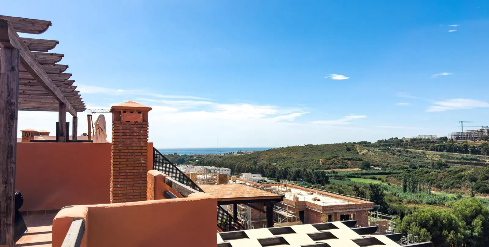 Продажа пентхауса в Casares 39