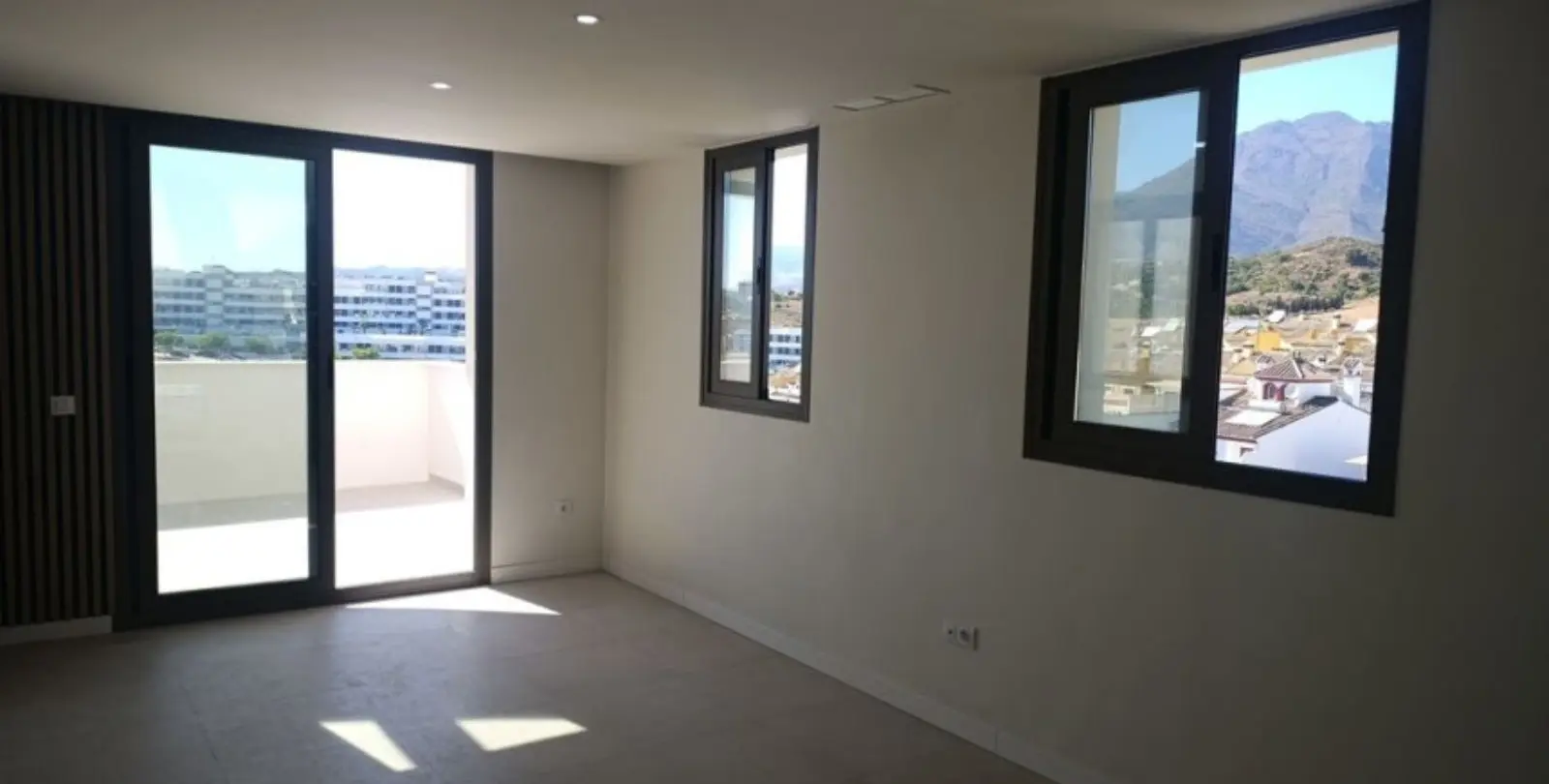 Продажа апартаментов на первом этаже в Estepona 4