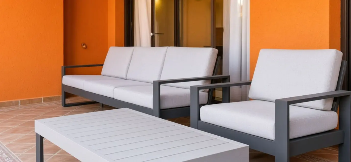 Venta de apartamento en planta baja en Estepona 2