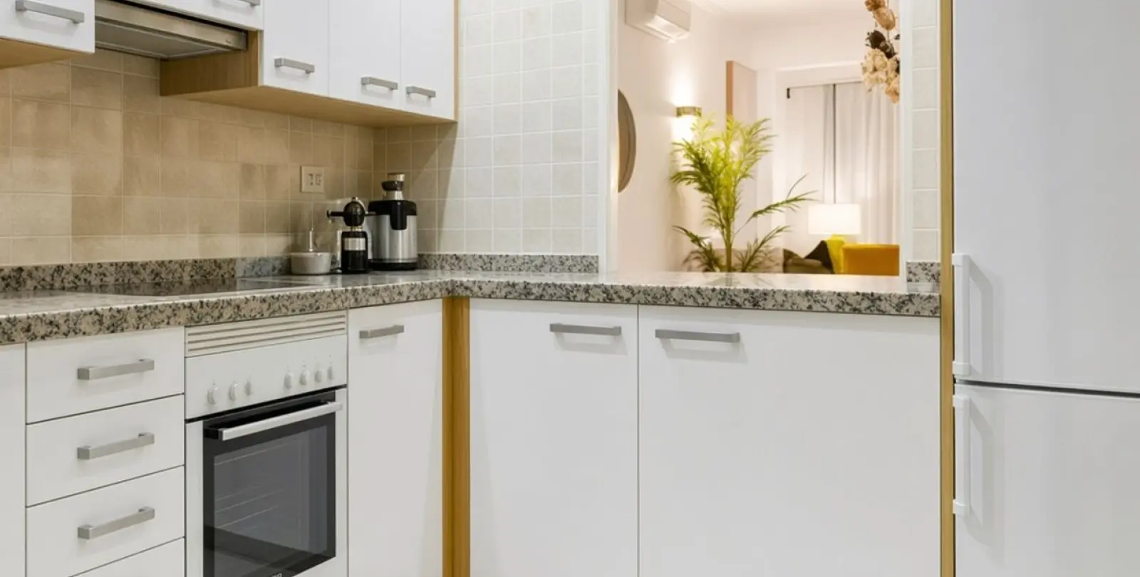 Venta de apartamento en planta baja en Estepona 7