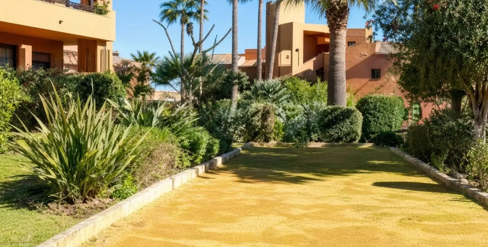 Venta de apartamento en planta baja en Estepona 14