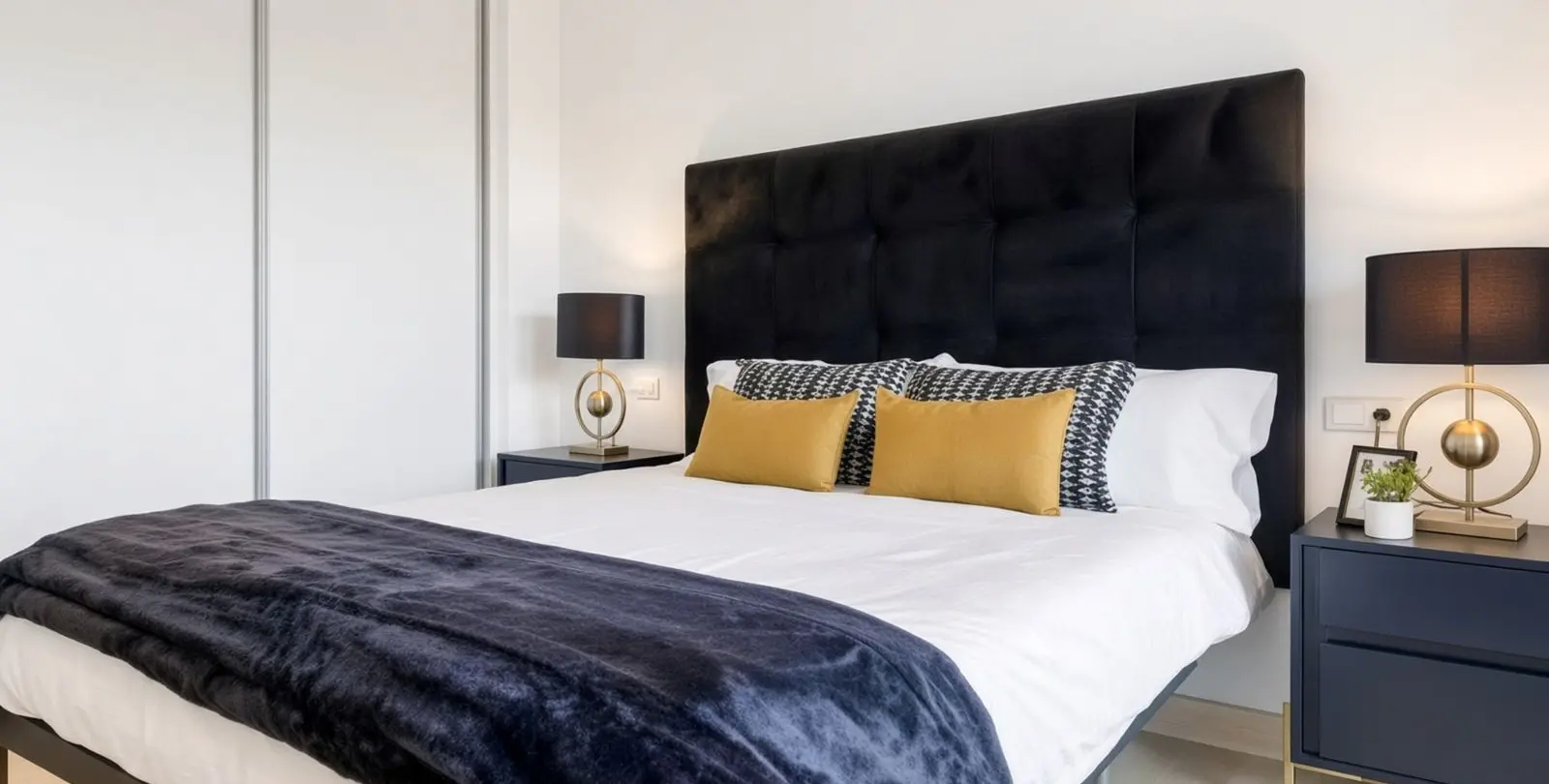 Venta de apartamento en planta baja en Estepona 20