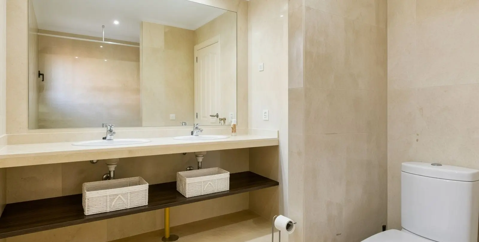 Venta de apartamento en planta baja en Estepona 24