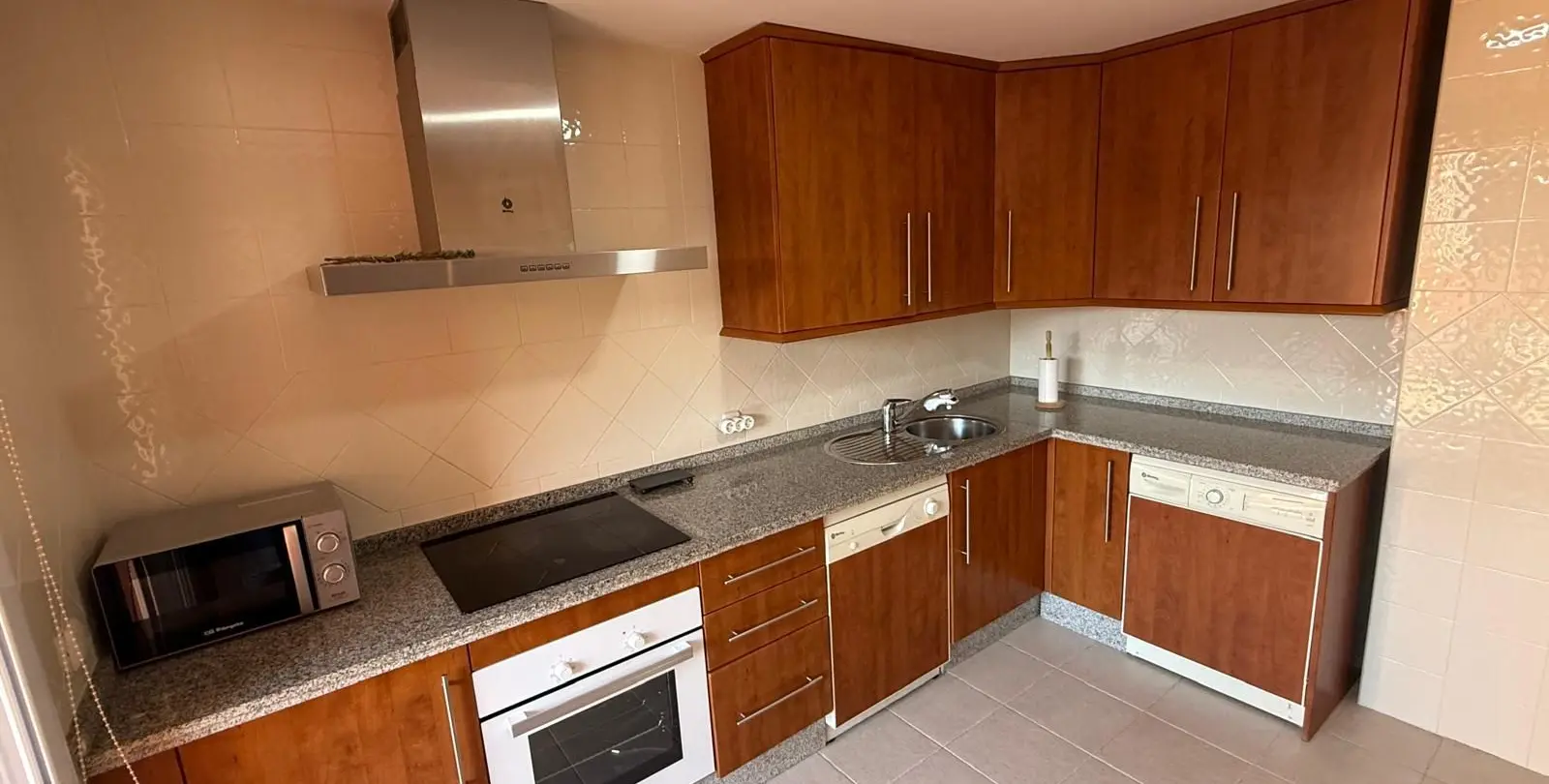 Venta de ático dúplex en Elviria 6
