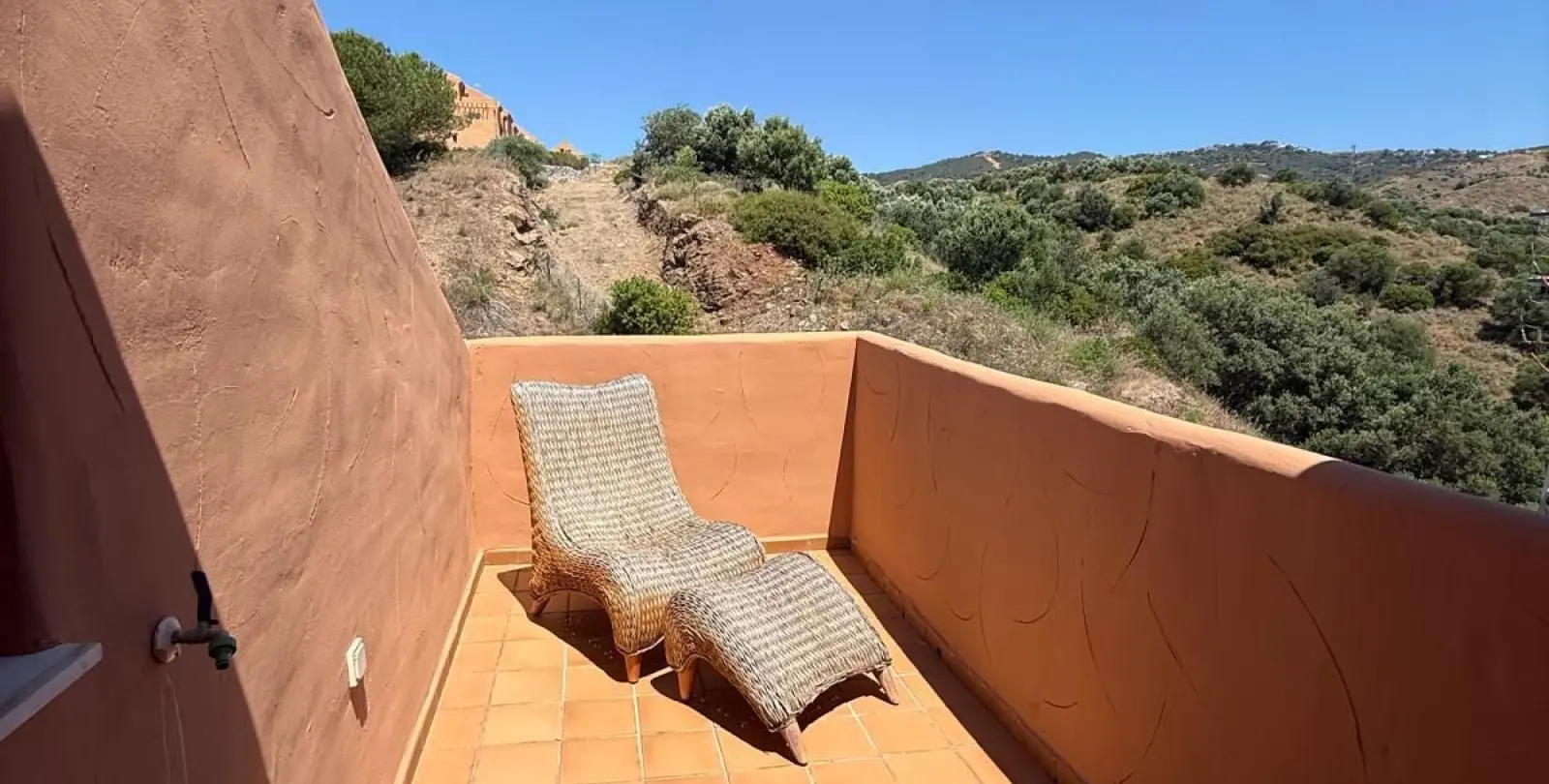 Venta de ático dúplex en Elviria 8