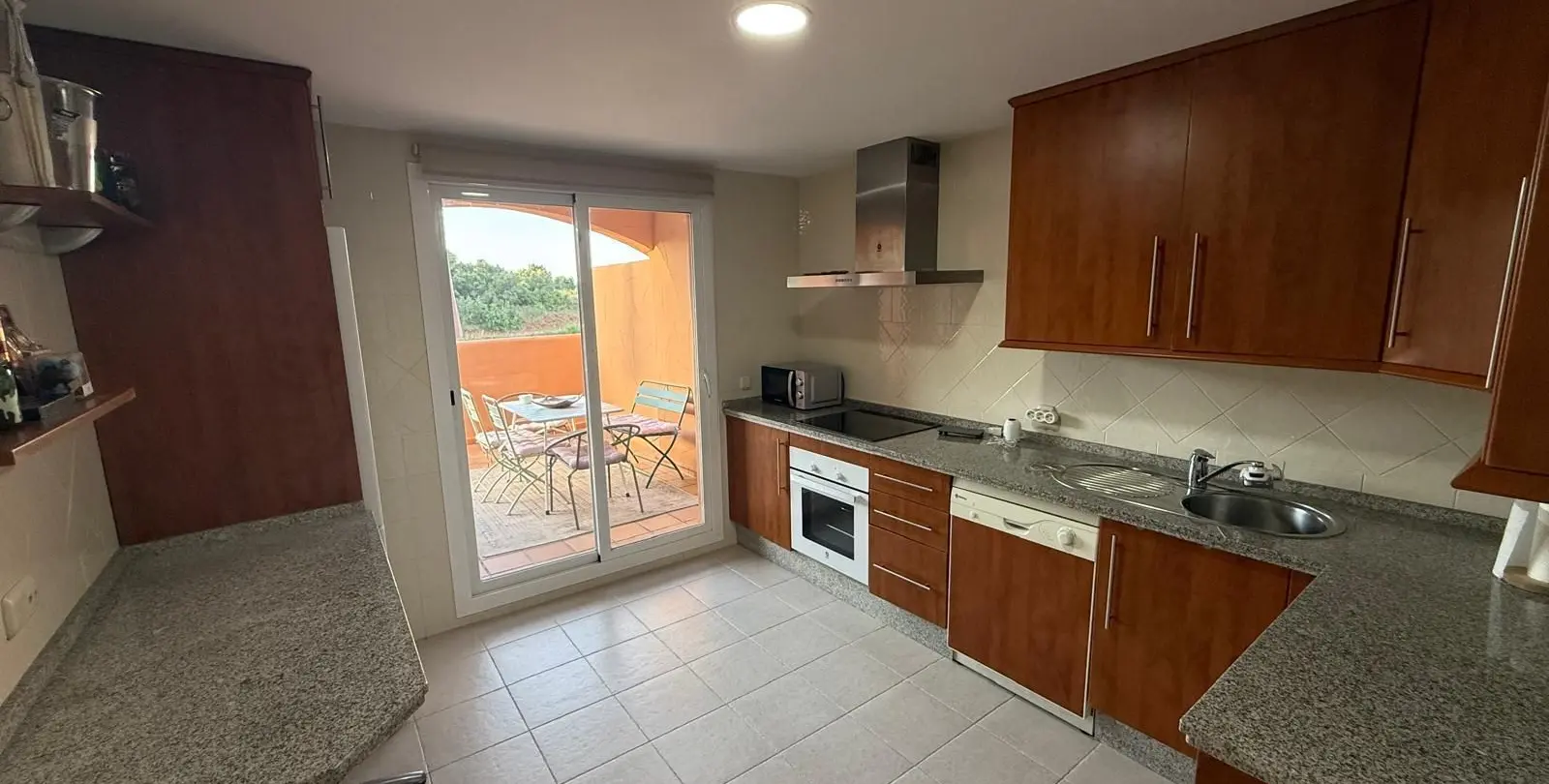 Venta de ático dúplex en Elviria 12