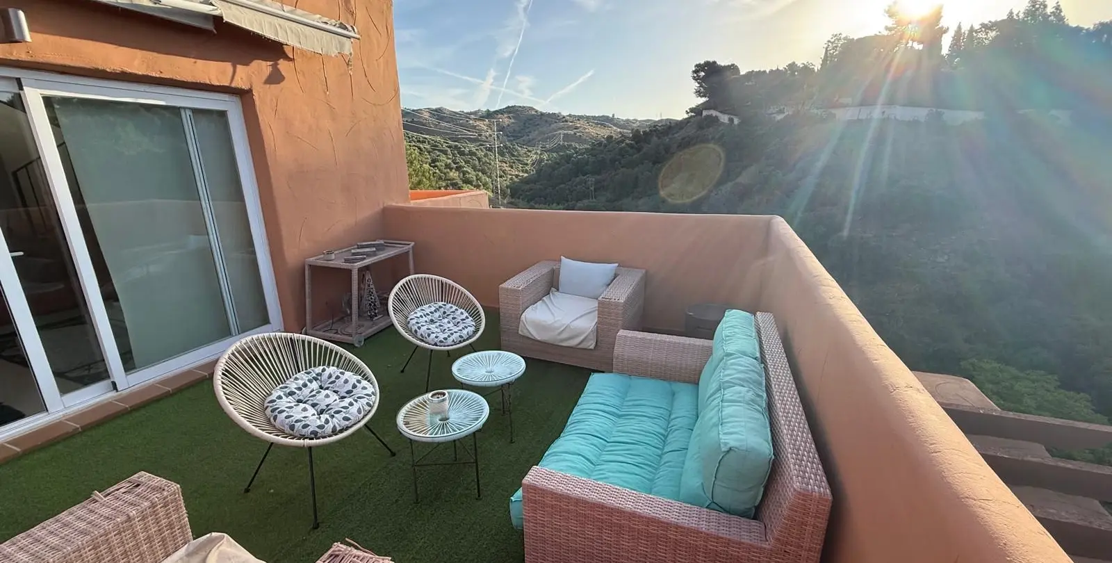 Venta de ático dúplex en Elviria 29