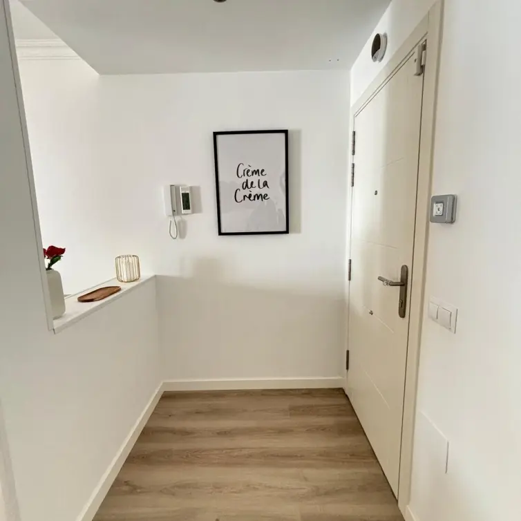 Venta de apartamento en planta media en Marbella