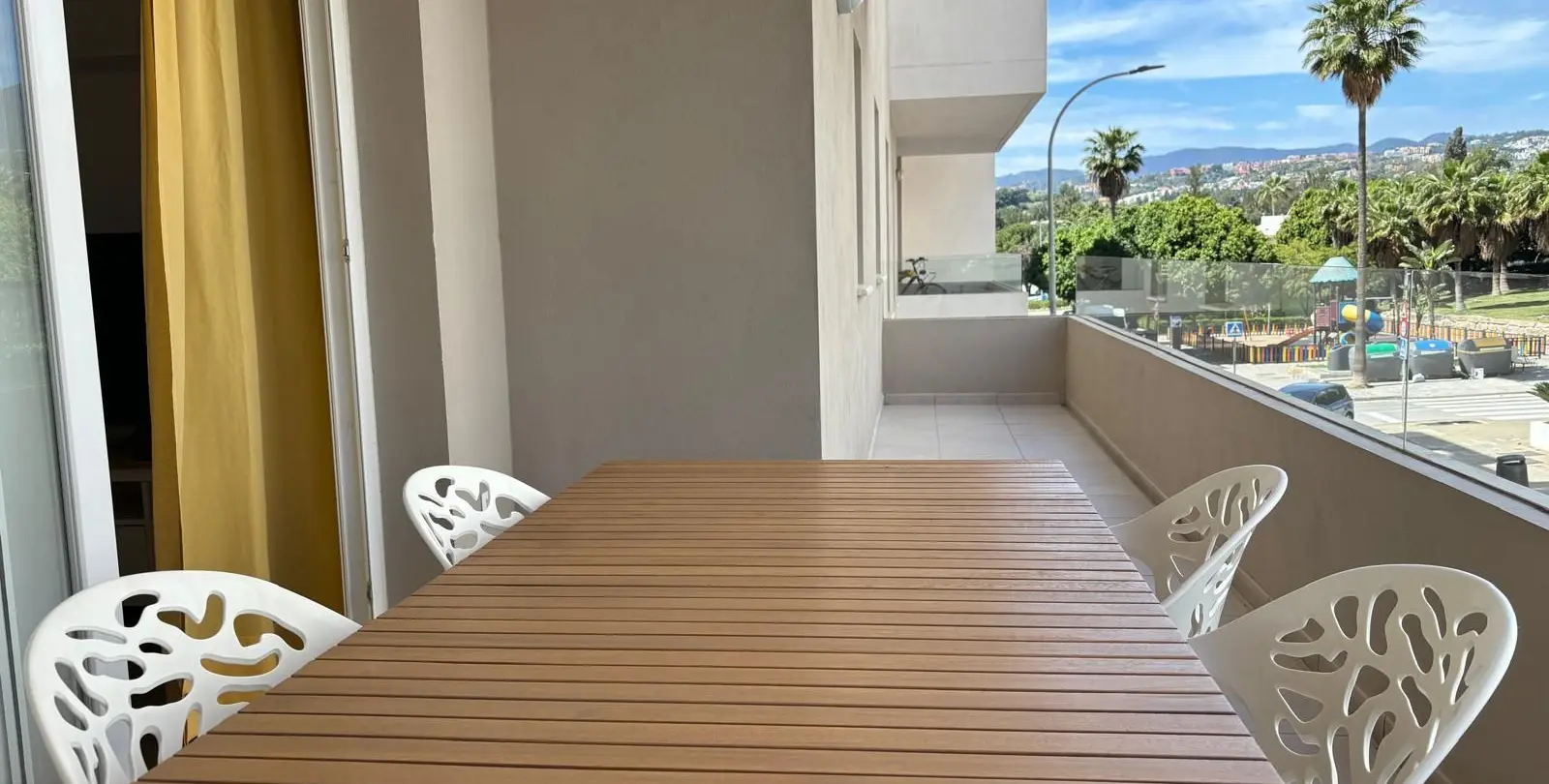 Venta de apartamento en planta media en Marbella 16