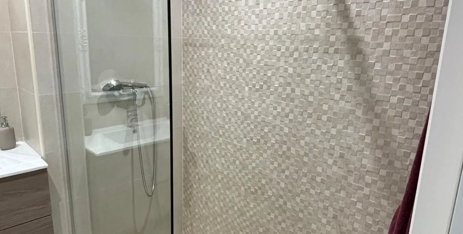 Venta de apartamento en planta media en Marbella 24