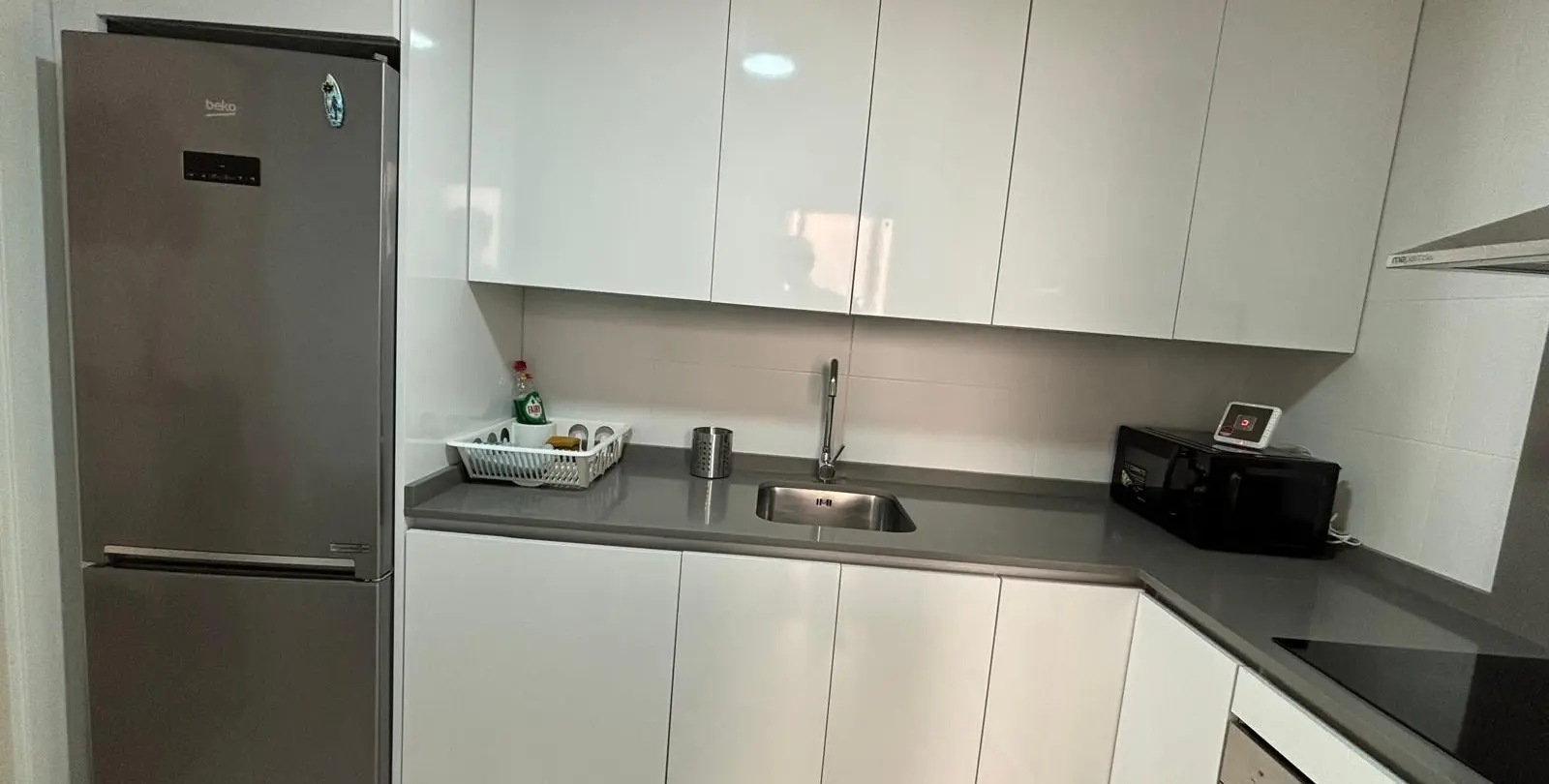 Venta de apartamento en planta media en Marbella 25