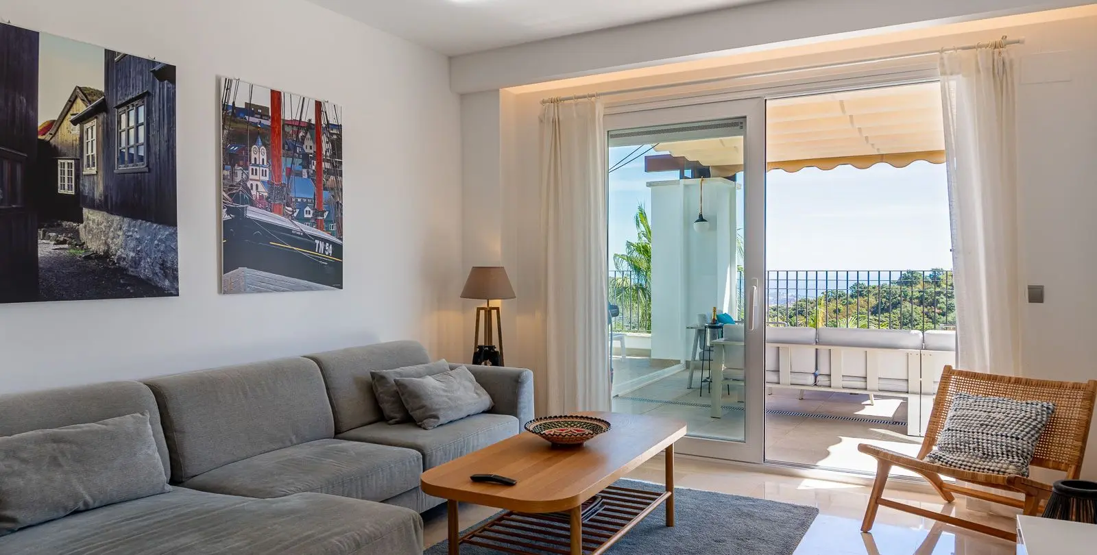 Sale of penthouse in La Mairena 7