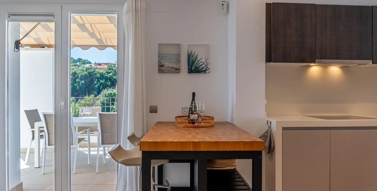 Sale of penthouse in La Mairena 10