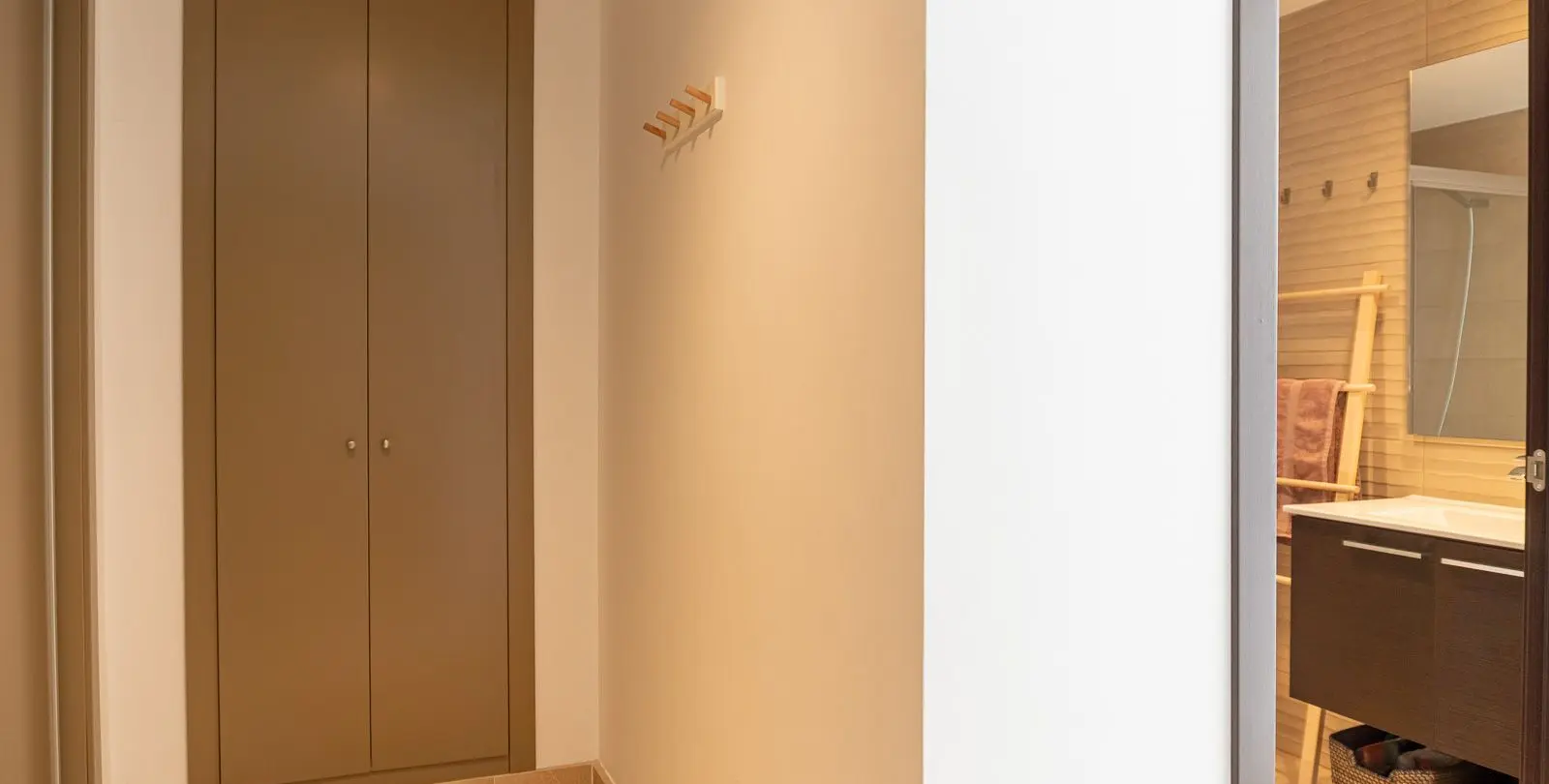 Sale of penthouse in La Mairena 17