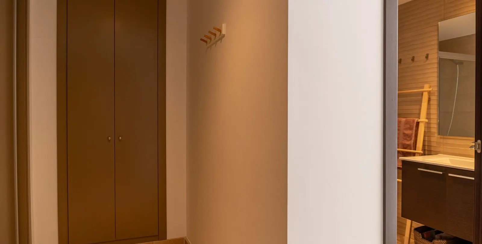 Sale of penthouse in La Mairena 18