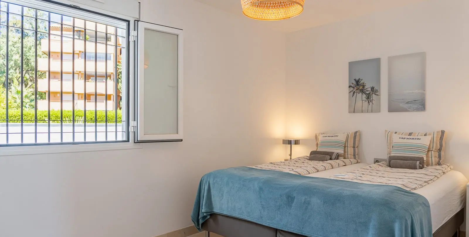Sale of penthouse in La Mairena 28