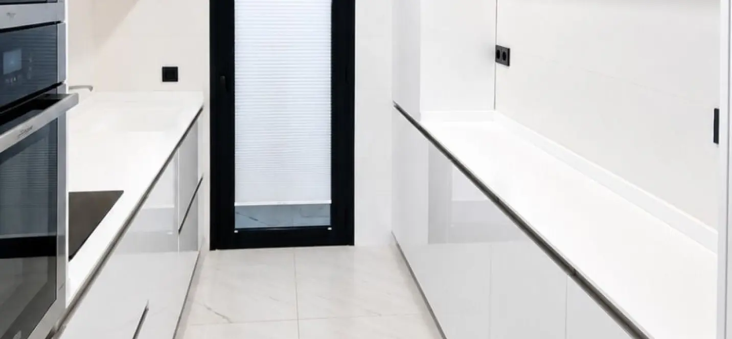 Sale of ground floor apartment in Estepona 4