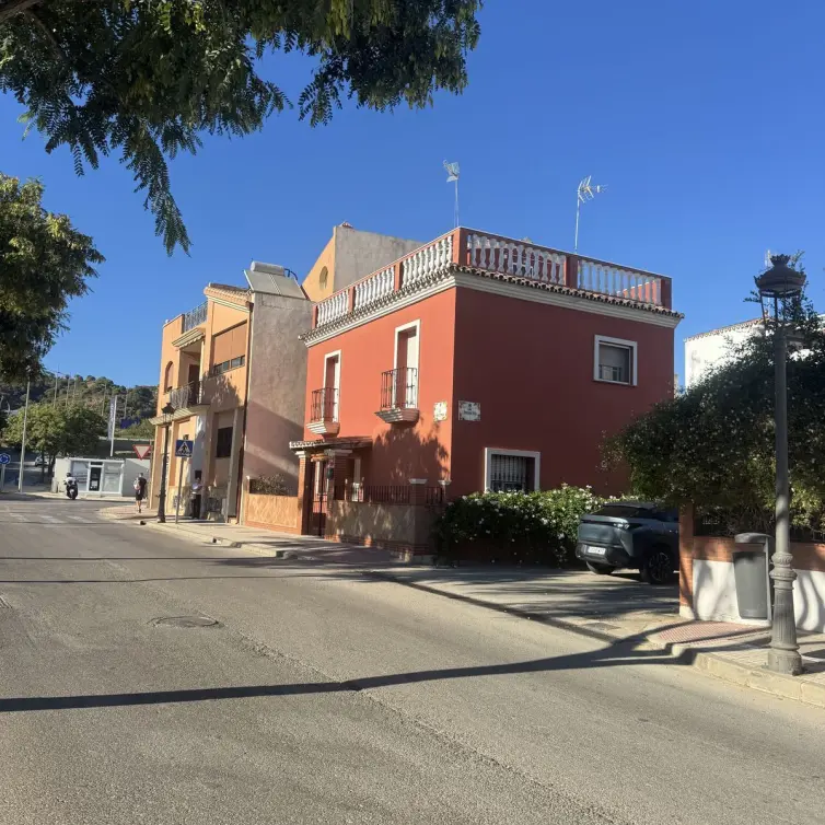 Продажа  отдельно стоящей виллы в Estepona