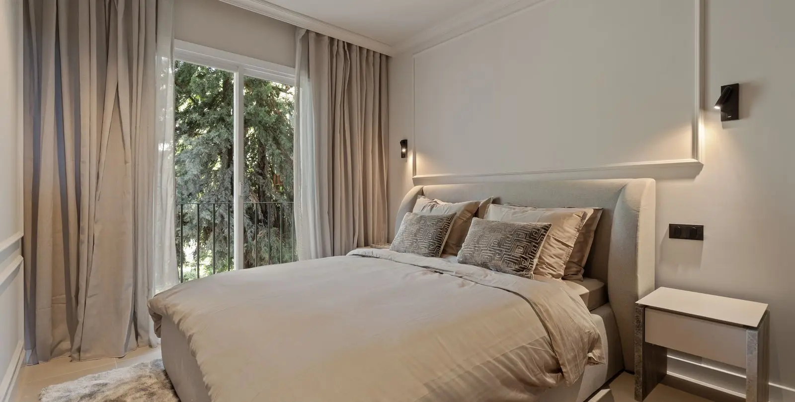 Venta de apartamento en planta media en Benahavís 21