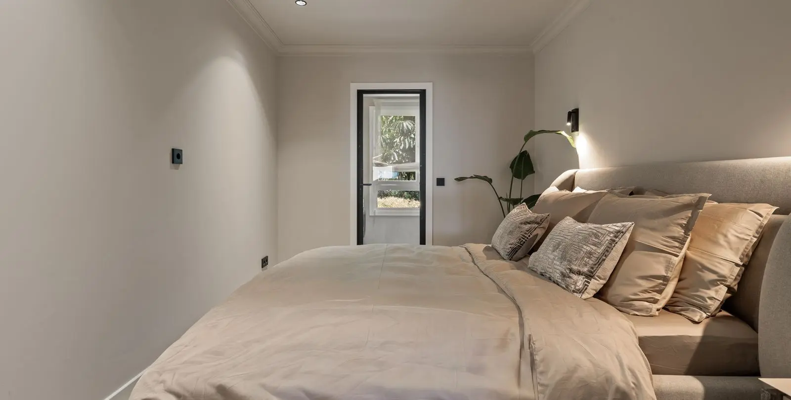 Venta de apartamento en planta media en Benahavís 26
