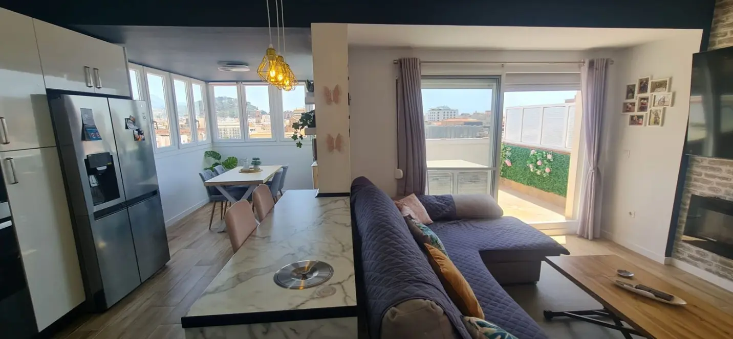 Продажа пентхауса в Málaga 0