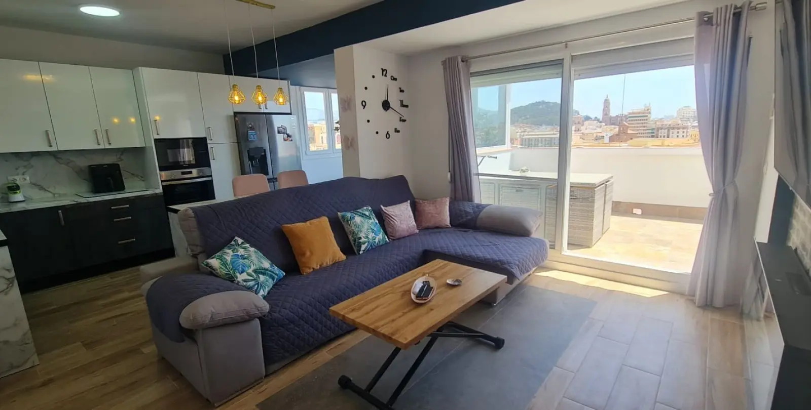 Продажа пентхауса в Málaga 10