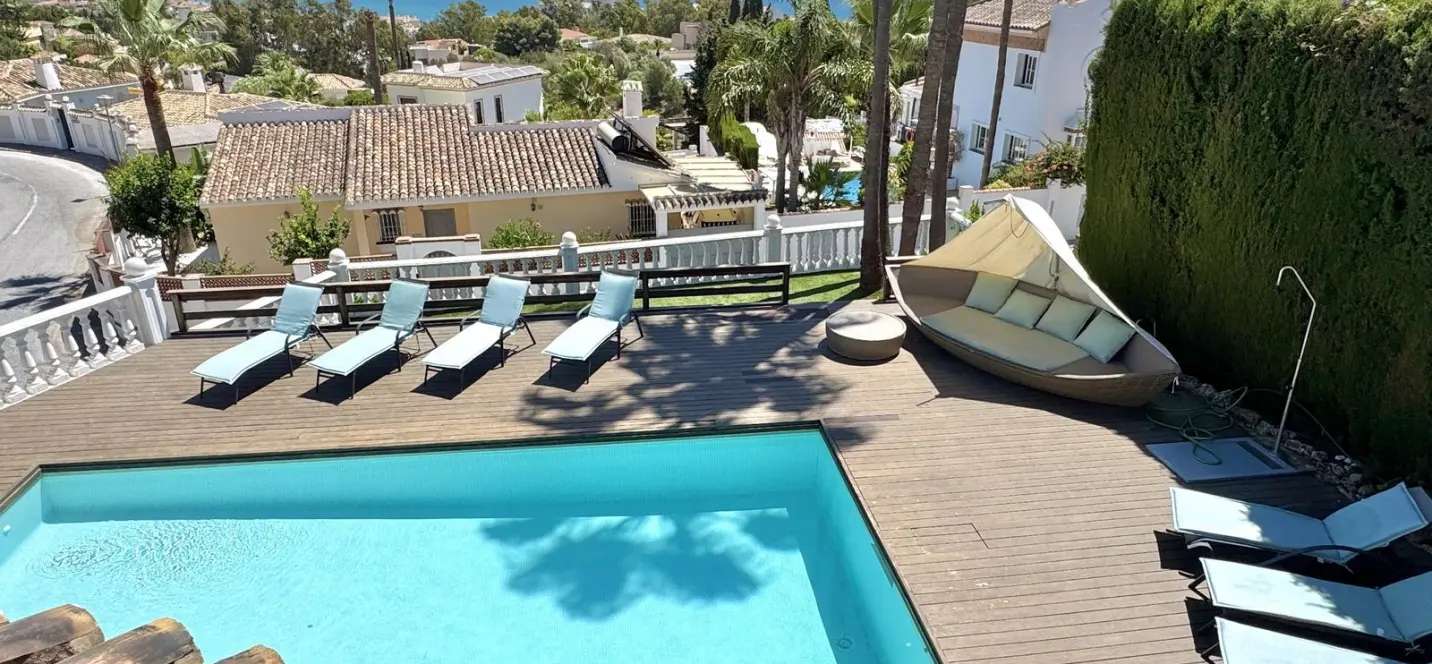 Продажа  отдельно стоящей виллы в La Cala de Mijas 1