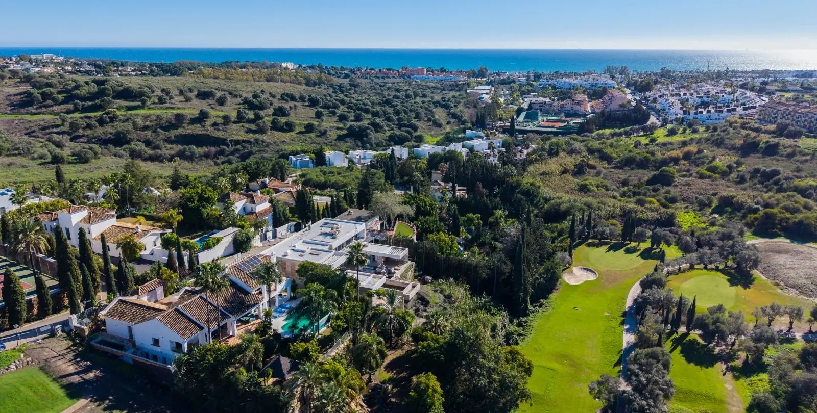 Продажа  отдельно стоящей виллы в El Paraiso 56