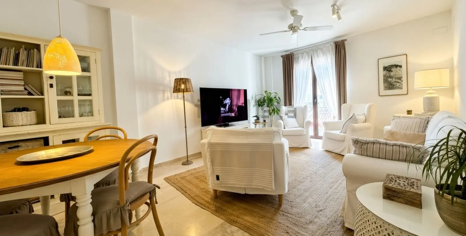 Venta de ático dúplex en Marbella 2