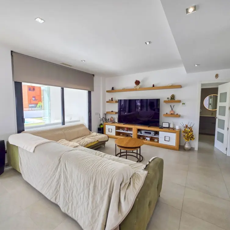 Venta de villa independiente en La Duquesa