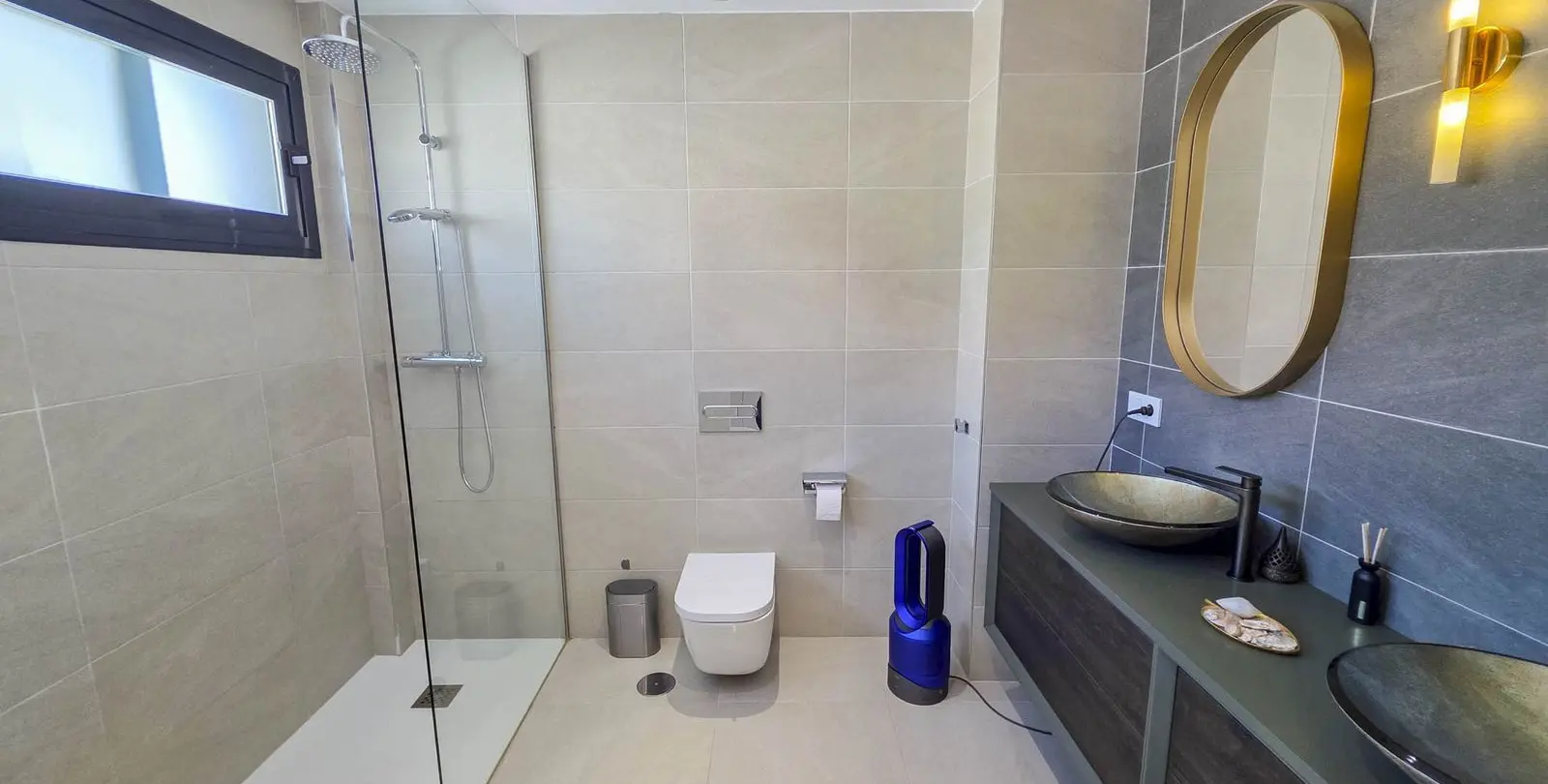 Venta de villa independiente en La Duquesa 32