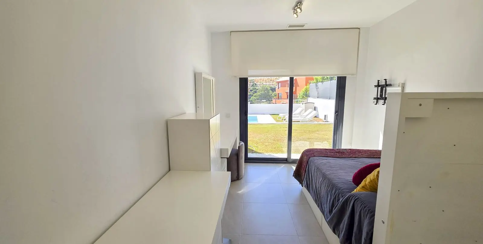 Venta de villa independiente en La Duquesa 40
