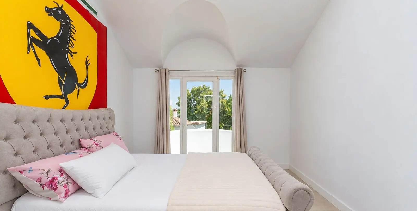 Продажа  отдельно стоящей виллы в Elviria 9