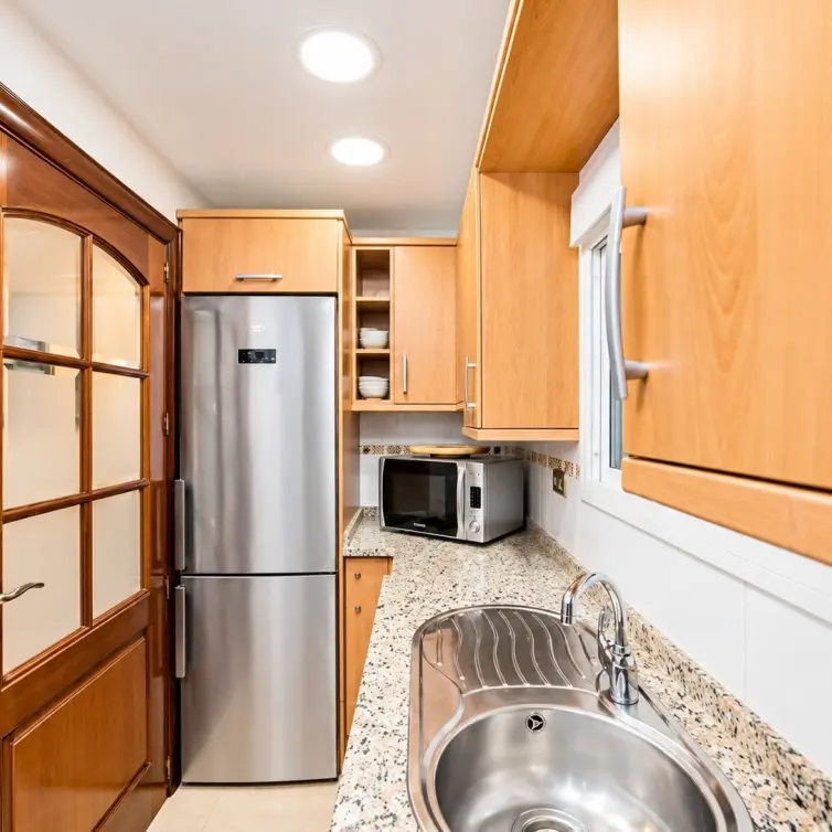Venta de apartamento en planta media en Perchel Sur