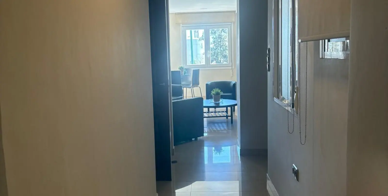 Venta de apartamento en planta media en Perchel Sur 11