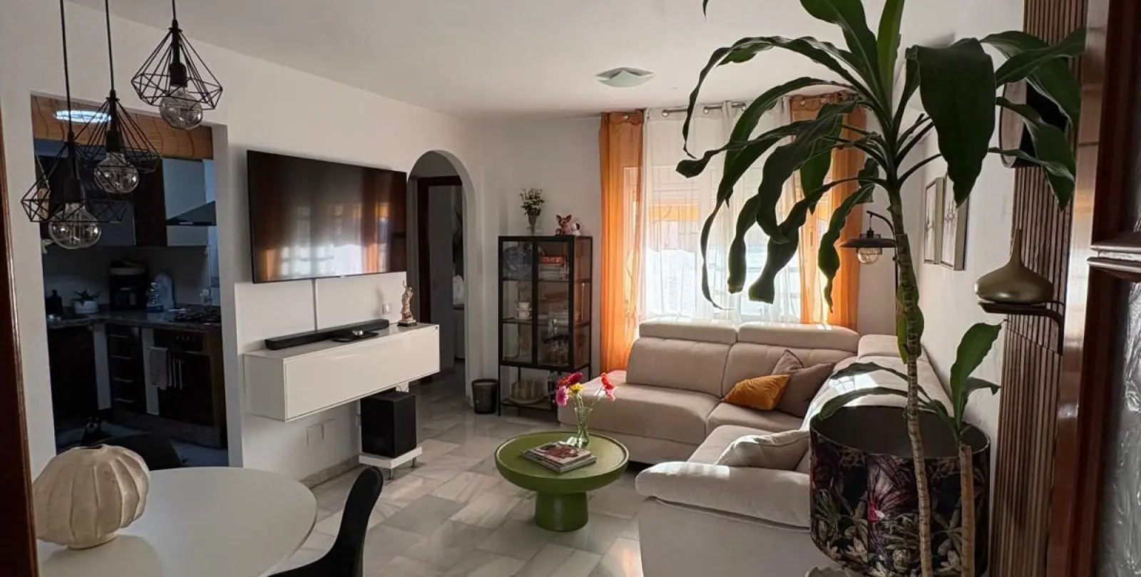 Venta de apartamento en planta media en Málaga Centro 2